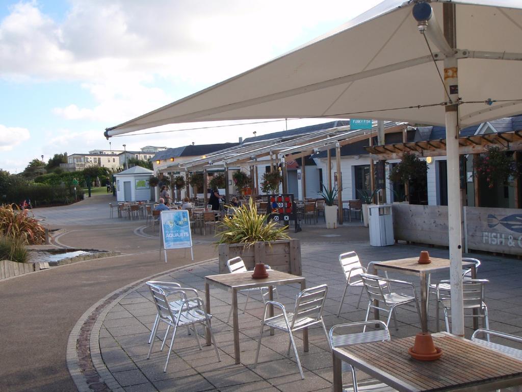 Holidays At Perran Sands Holiday Park 佩伦波斯 外观 照片